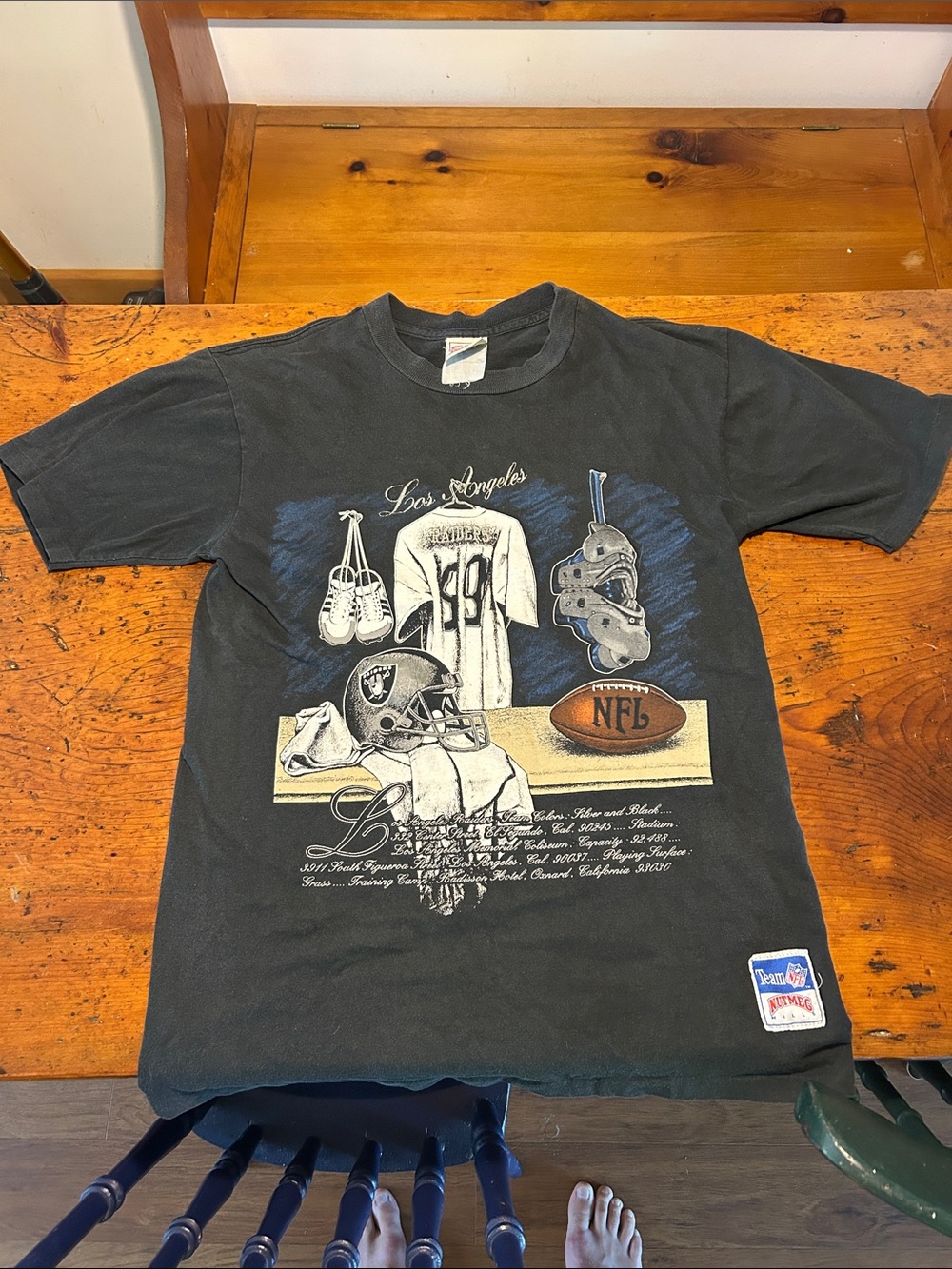 Vintage Single stitch Los Angeles Raiders NFL Graphic Tee - Black